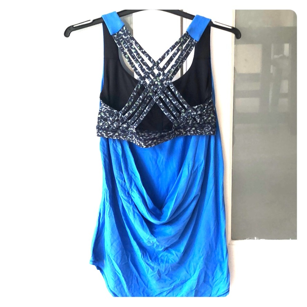 Lululemon tank with built in bra